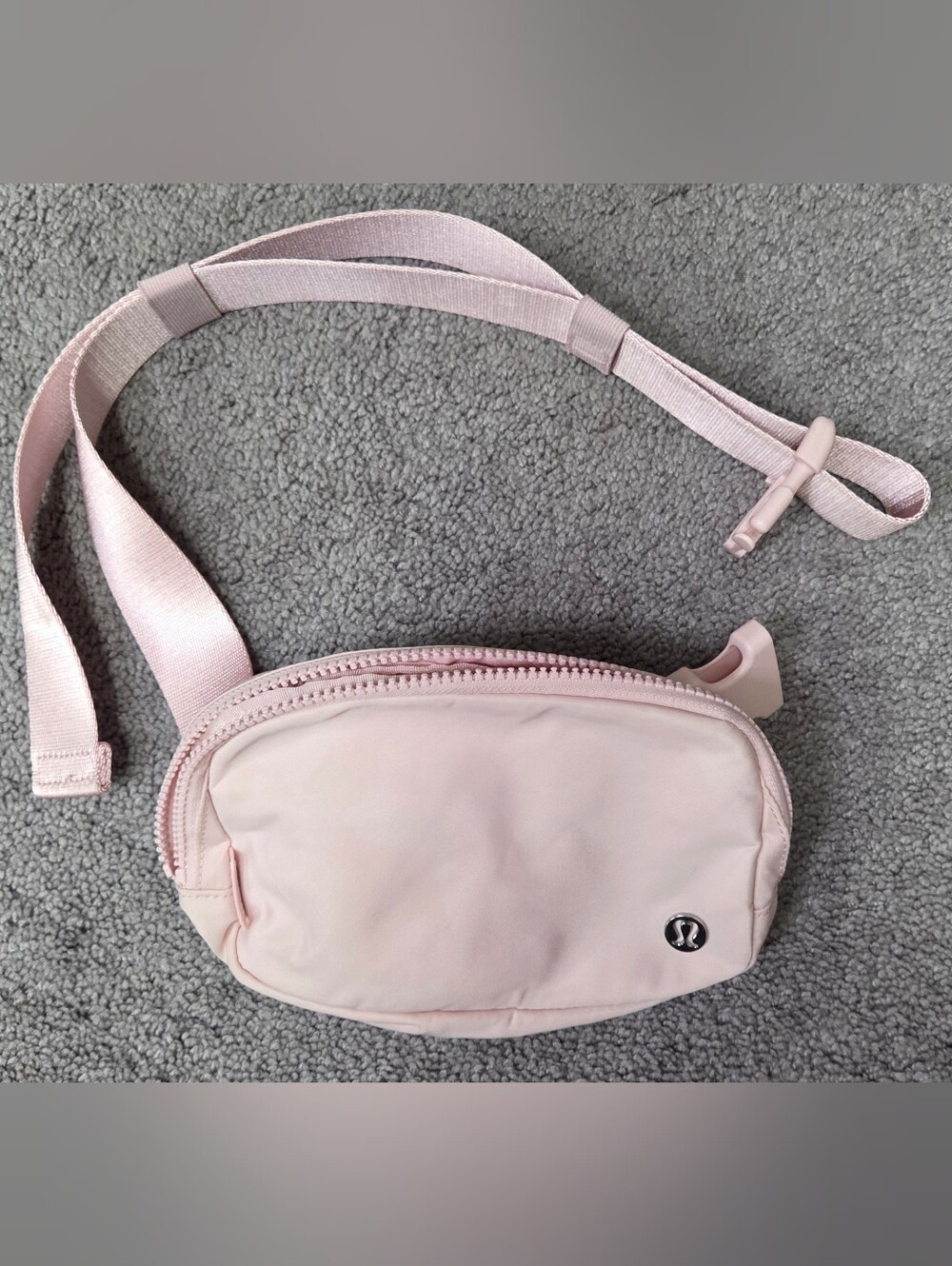 lululemon athletica Women’s Light Pink Waist Bag